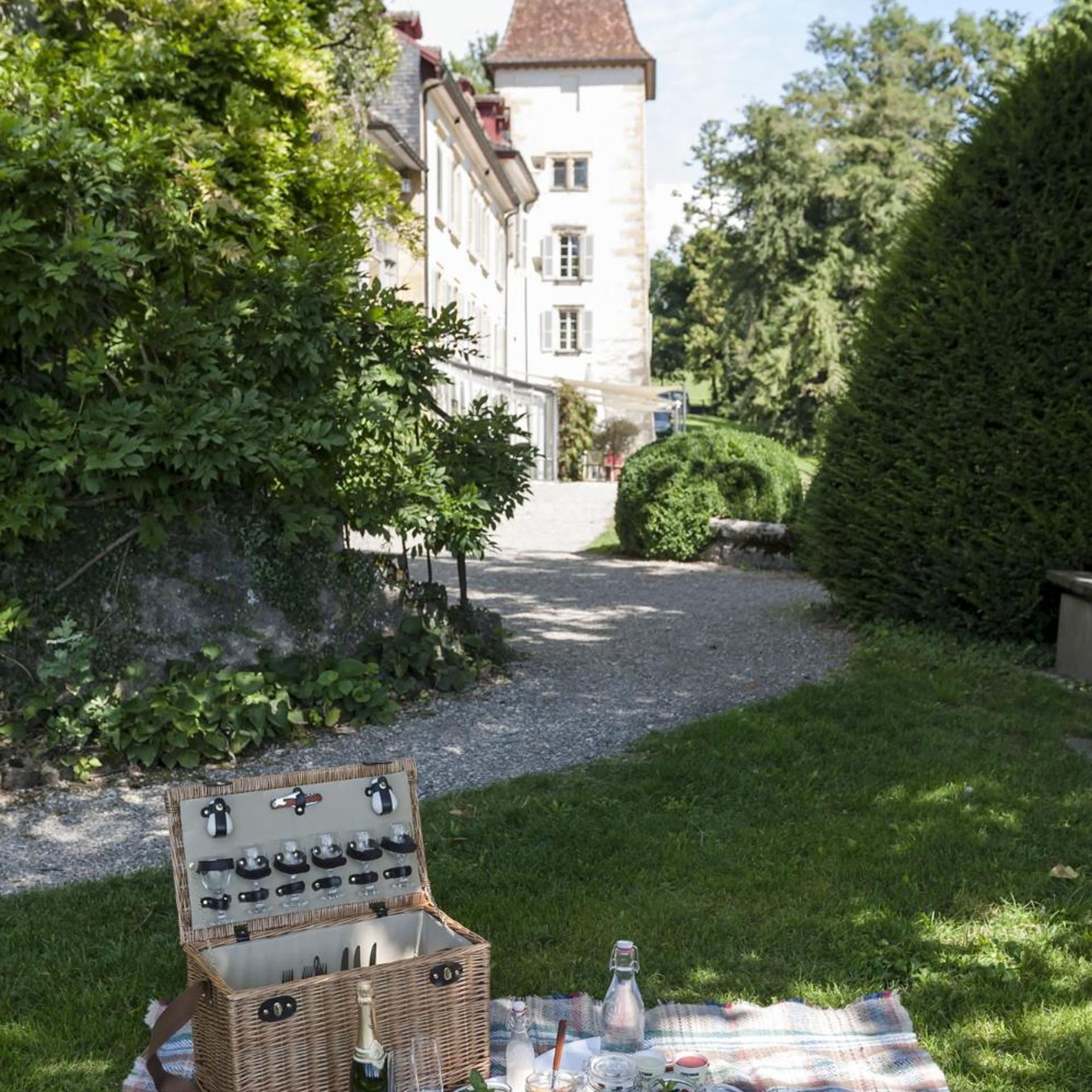 Schloss Muenchenwiler 45/50