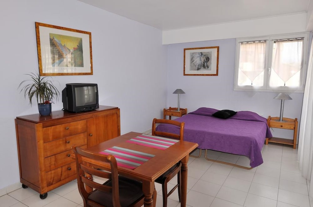 RESIDHOTEL VILLA MAUPASSANT 23/34