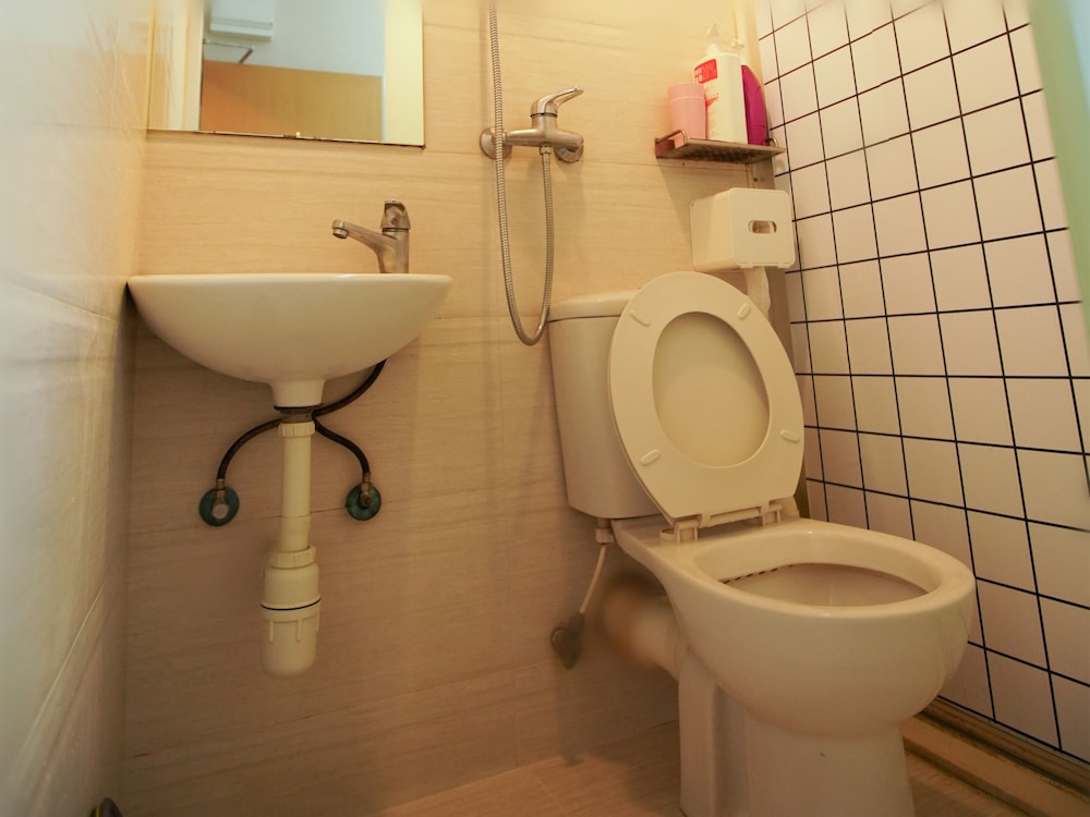 Kong Hing Guest House 34/67
