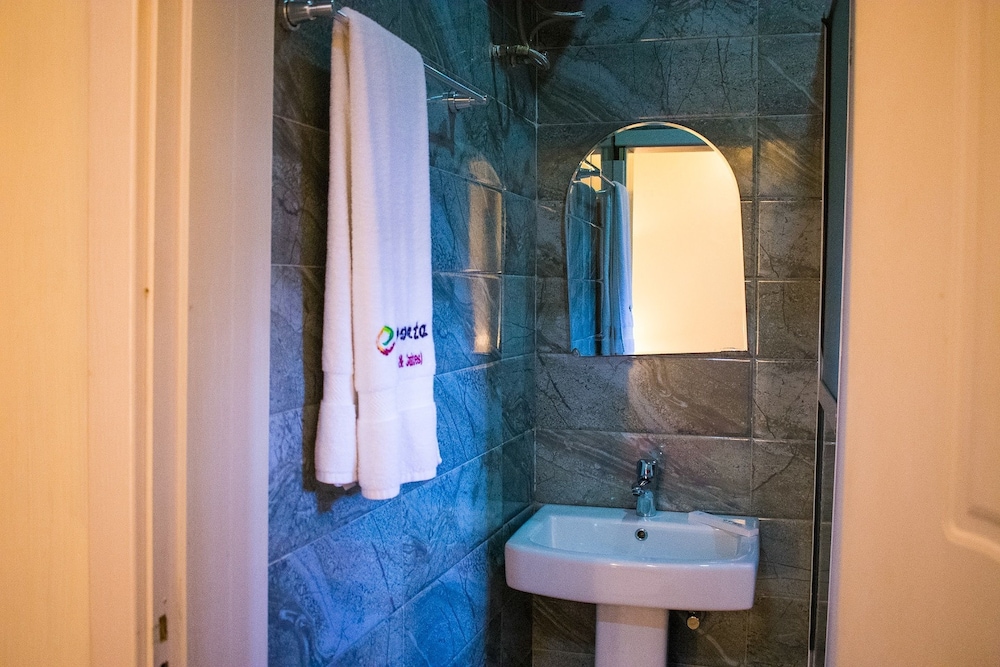 Esporta Suites 46/50