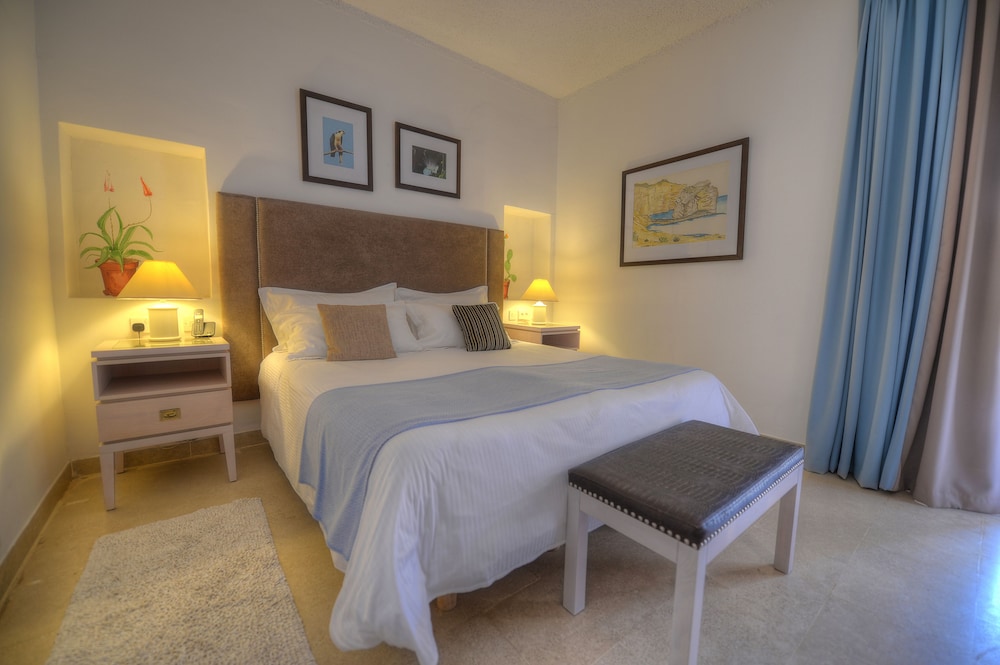 Hotel Ta Cenc and Spa 13/65