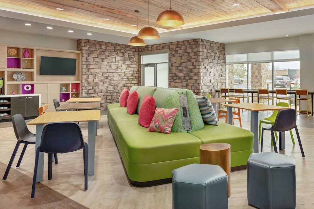 Home2 Suites By Hilton Colorado Springs South 20/30