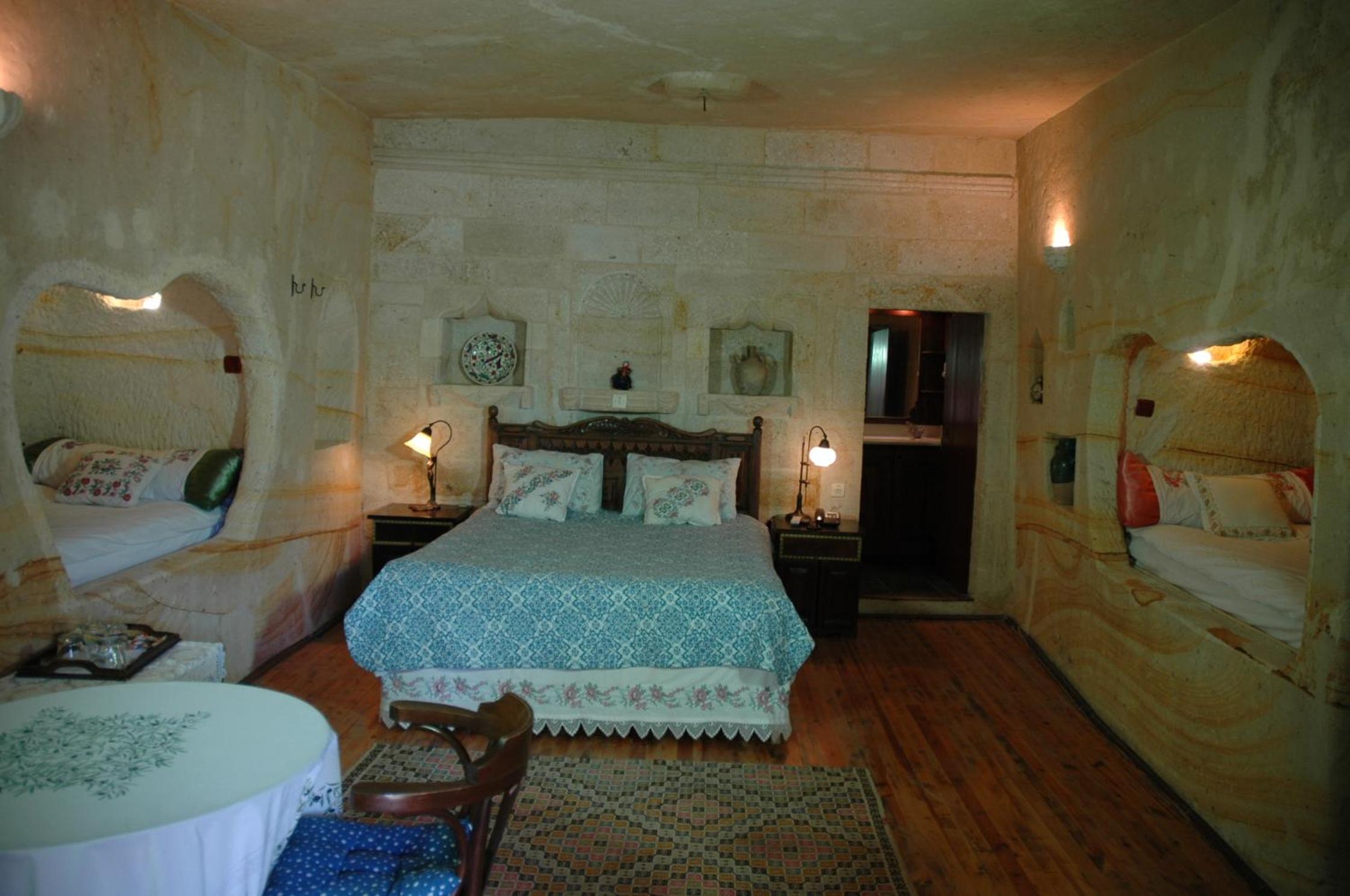 Elkep Evi Cave 22/50