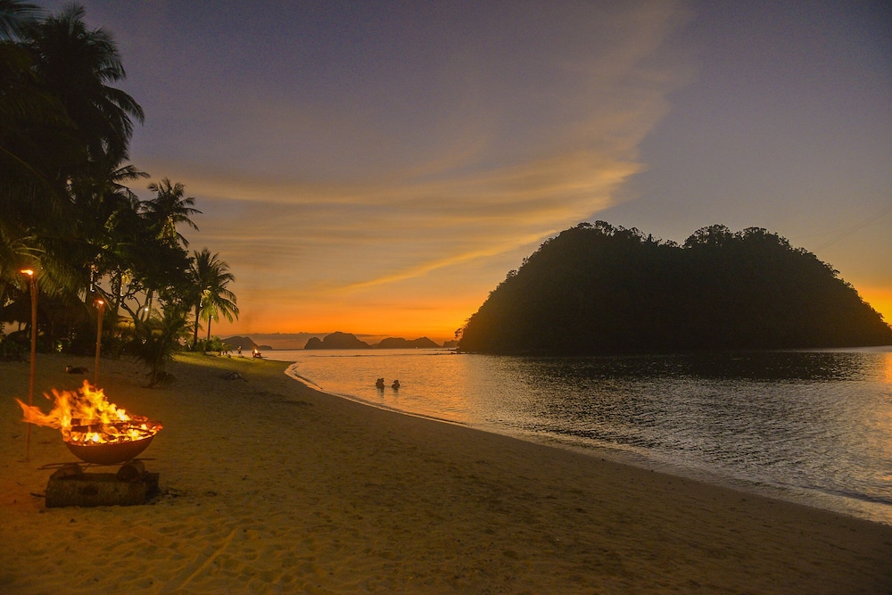 Las Cabanas Beach Resort 26/65