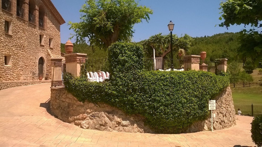 F&G La Figuerola Resort 39/50