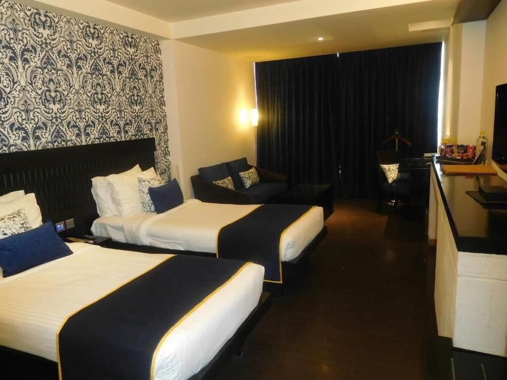 MOSAIC HOTELS - NOIDA 22/66