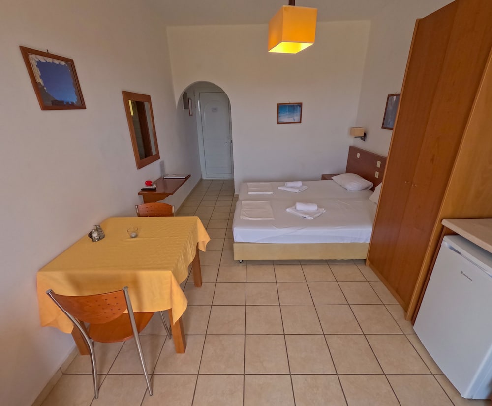 Monachus Monachus Apartments 12/58