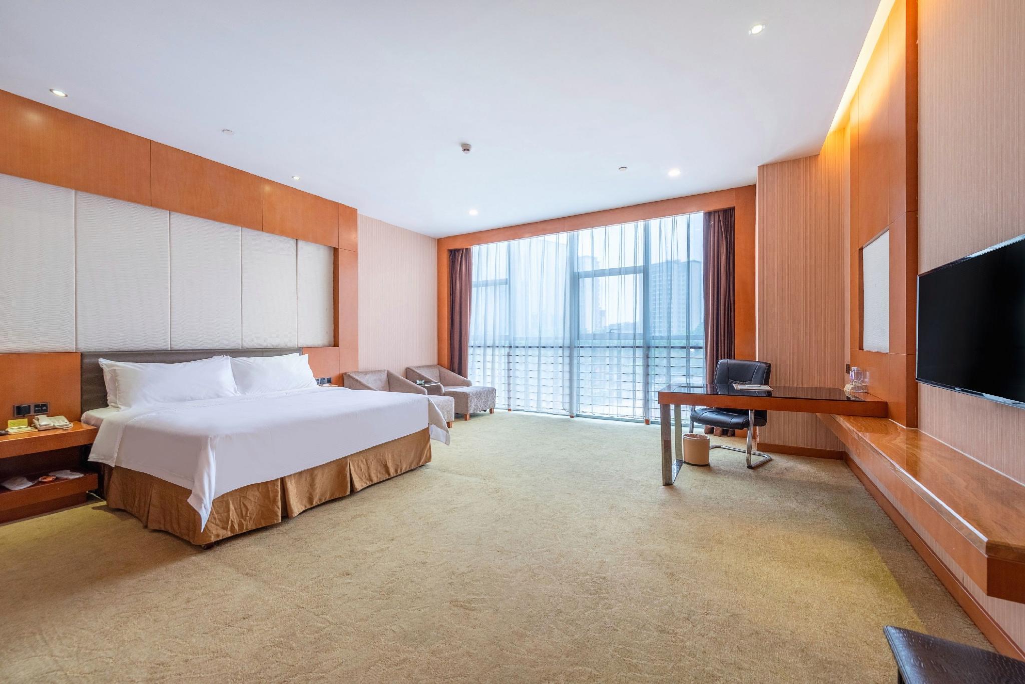 Vienna Hotel (Guangzhou South Railway Station Hanxi Changlong Scenic Spot) 23/42