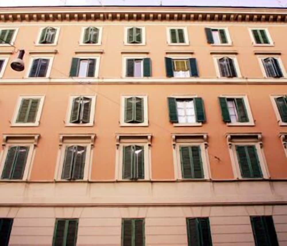 RESIDENZA VATICANA 2/56
