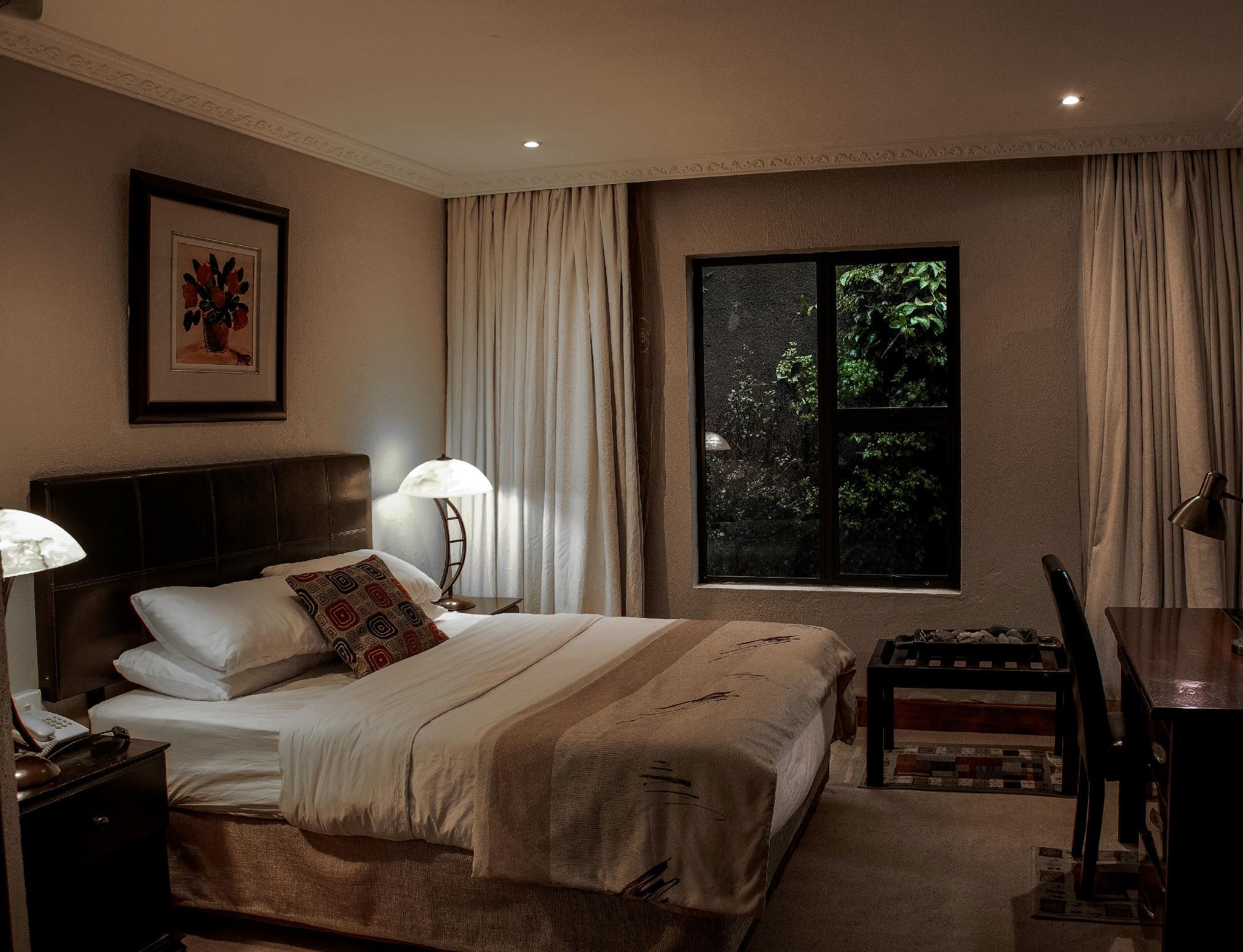 Deluxe, Double Bed