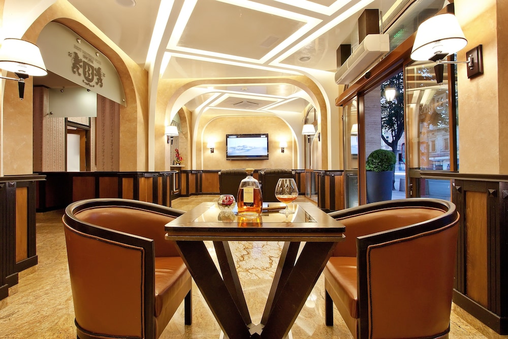 Best Western Plus Bristol Hotel 35/41