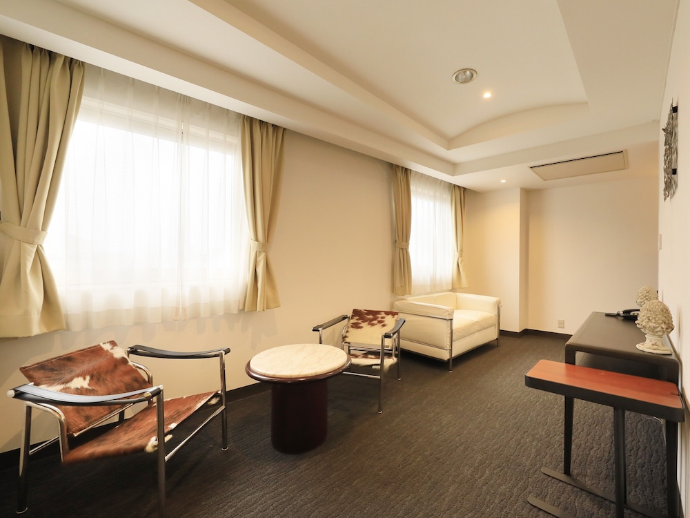 Atsugi Urban Hotel 53/71