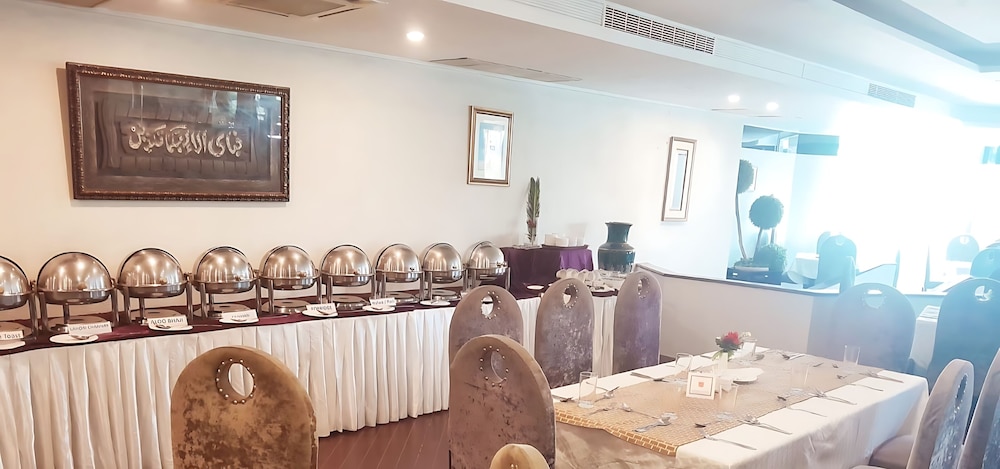 Grand Regency Hotel 45/50