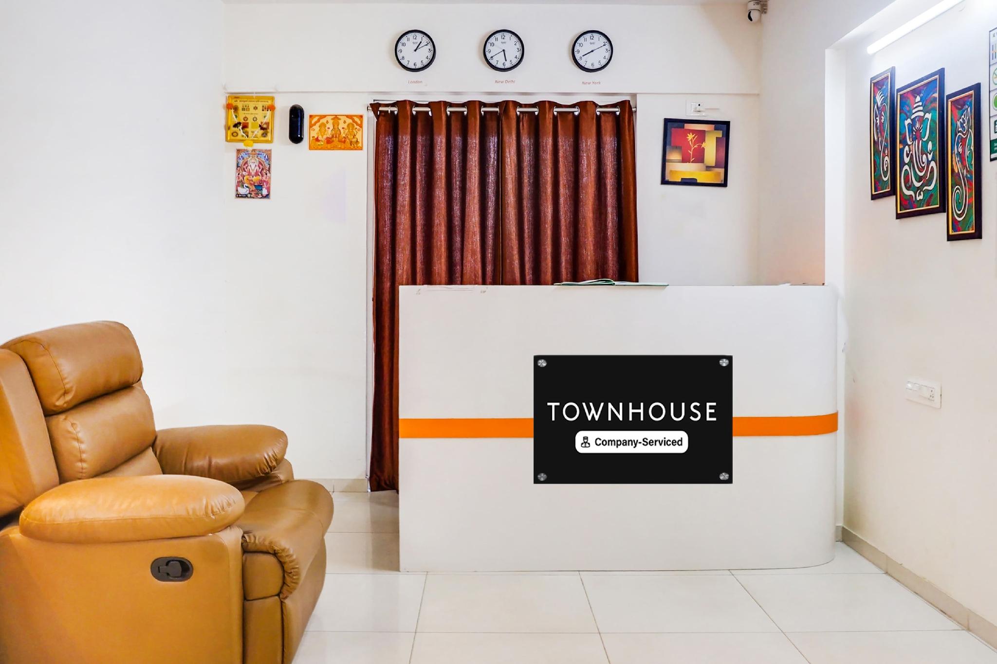 Super Townhouse Lohegaon Near Pune Airport formerly Landmark Regency 12/29