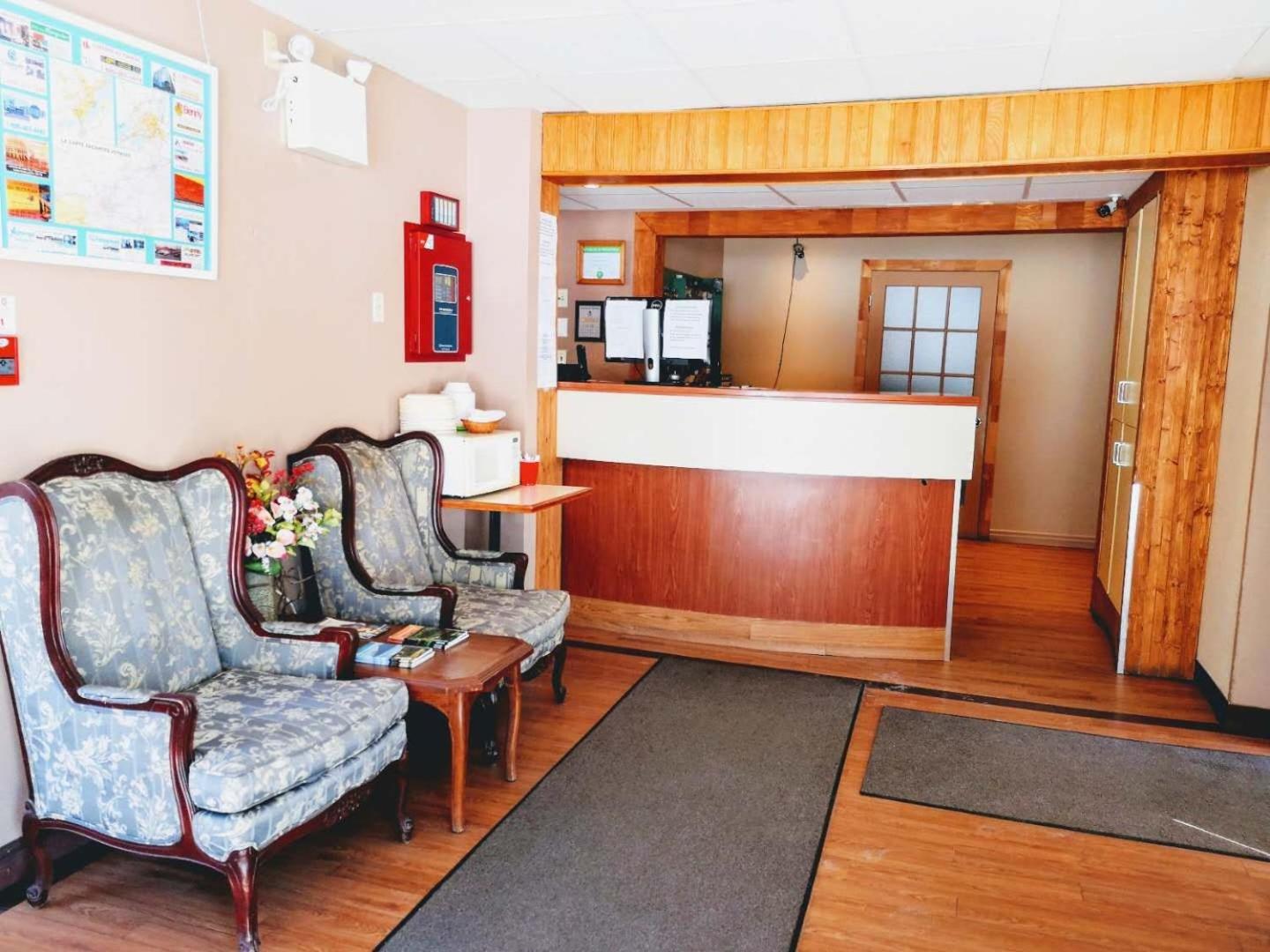 Hotel Motel La Marquise 2/50