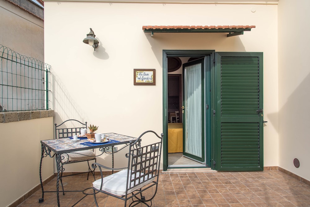 B B La Casa Nel Giardino 4/64