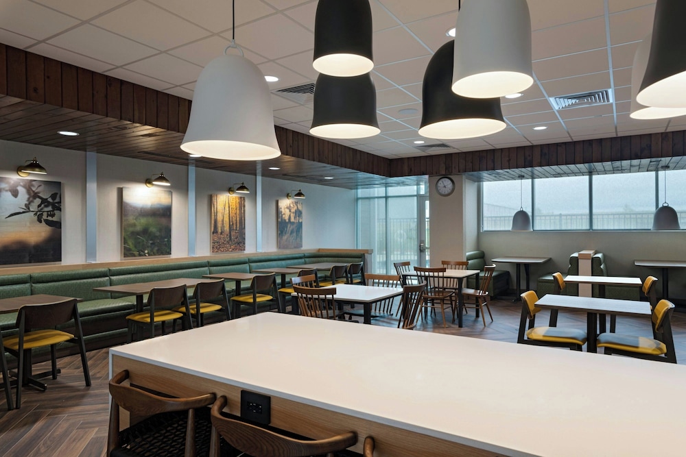 Fairfield Inn & Suites Fort Worth Alliance Airport 12/18