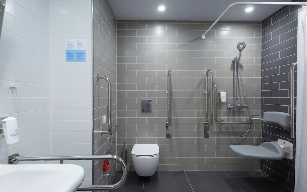 Holiday Inn Express Yerevan 20/81
