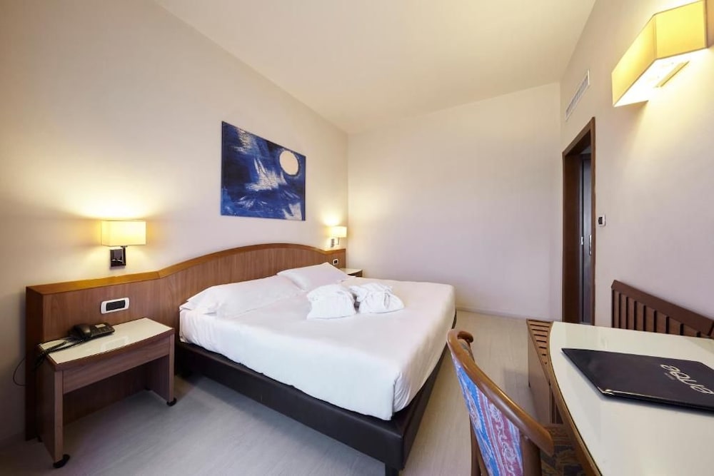 Hotel Aqua 12/50