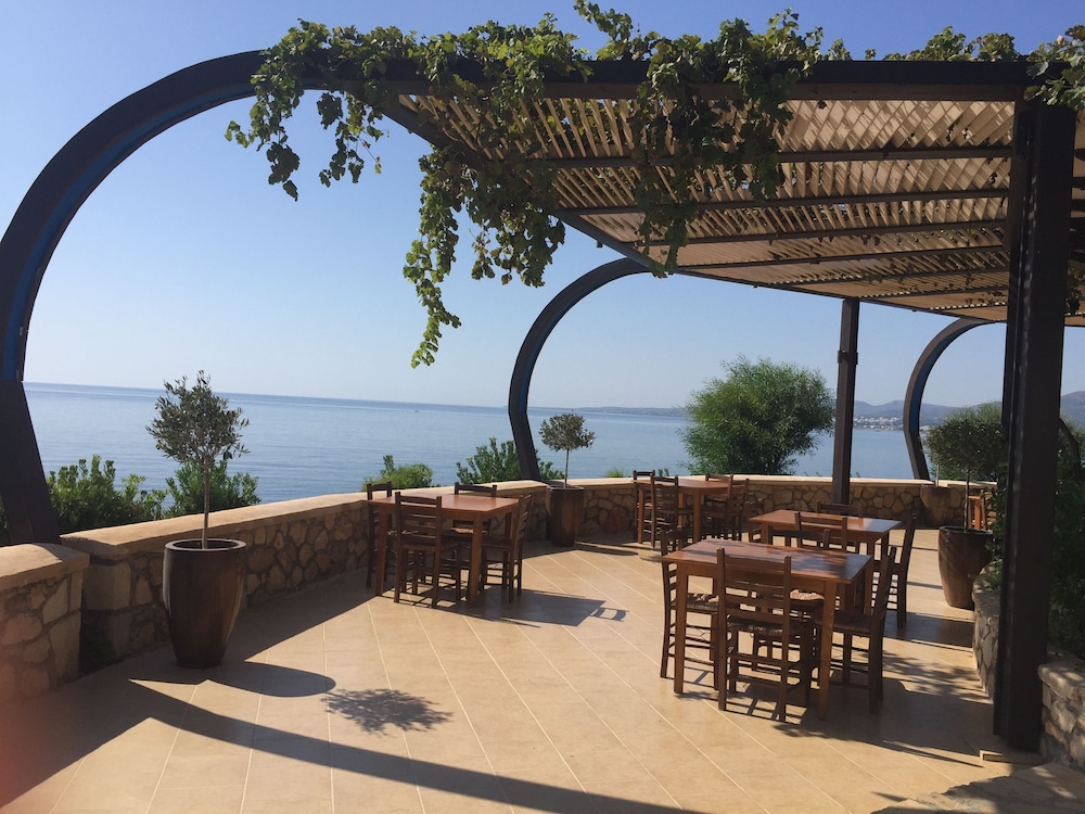 Al Mare Villas 3/67