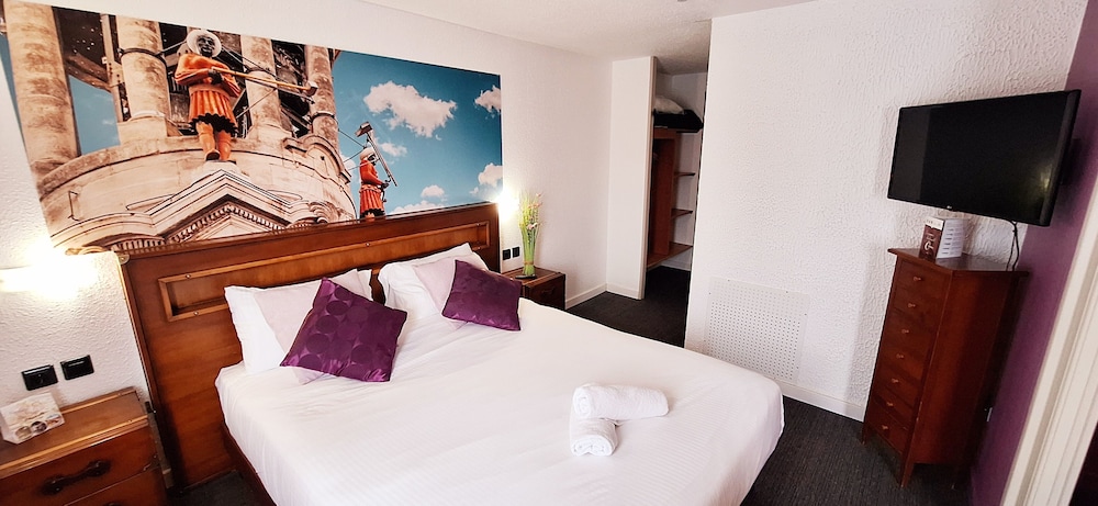 HOTEL THE ORIGINALS CAMBRAI TABL'HOTEL (EX INTER-HOTEL) 15/46