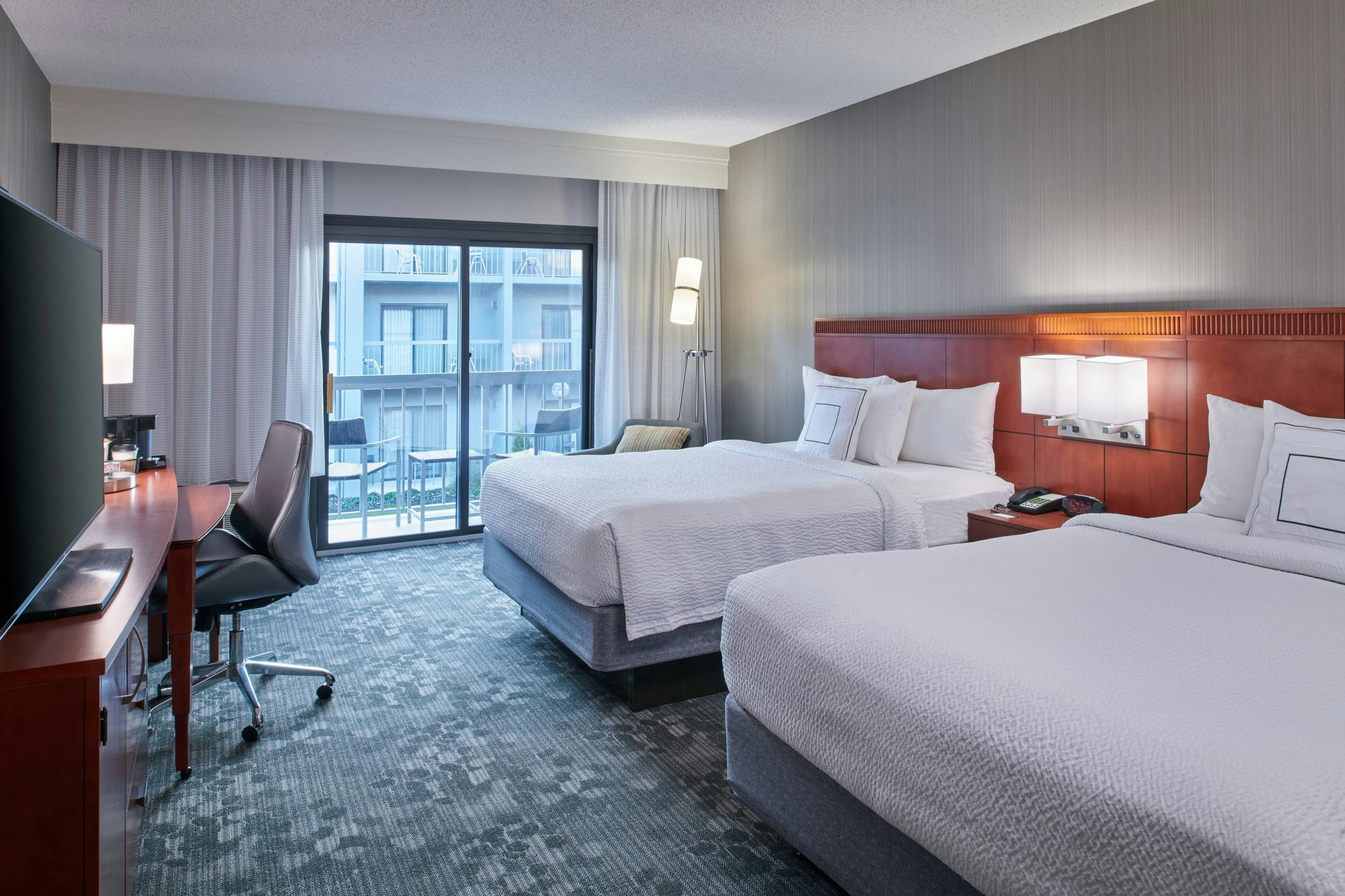 room, 2 queen beds