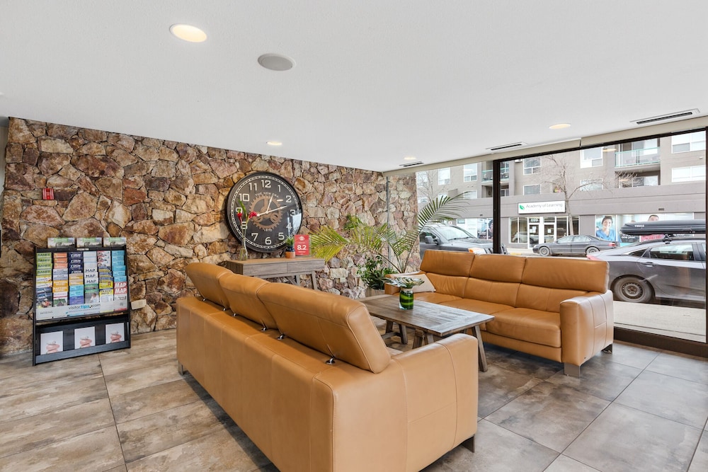 Thompson Hotel Conference Center 4/40
