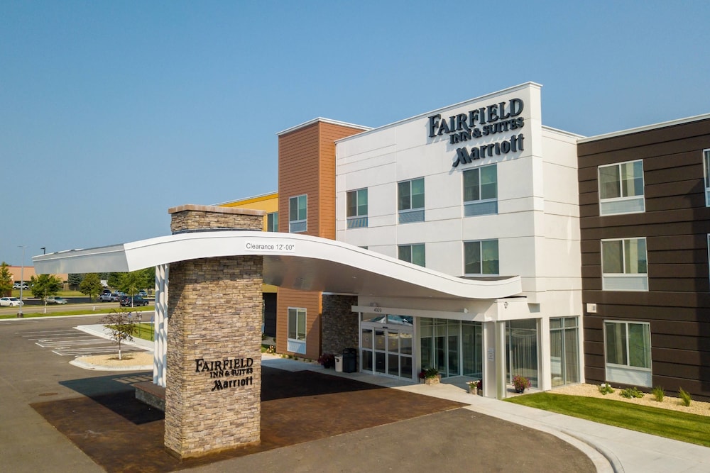 Fairfield Inn & Suites By Marriott Alexandria 1/28