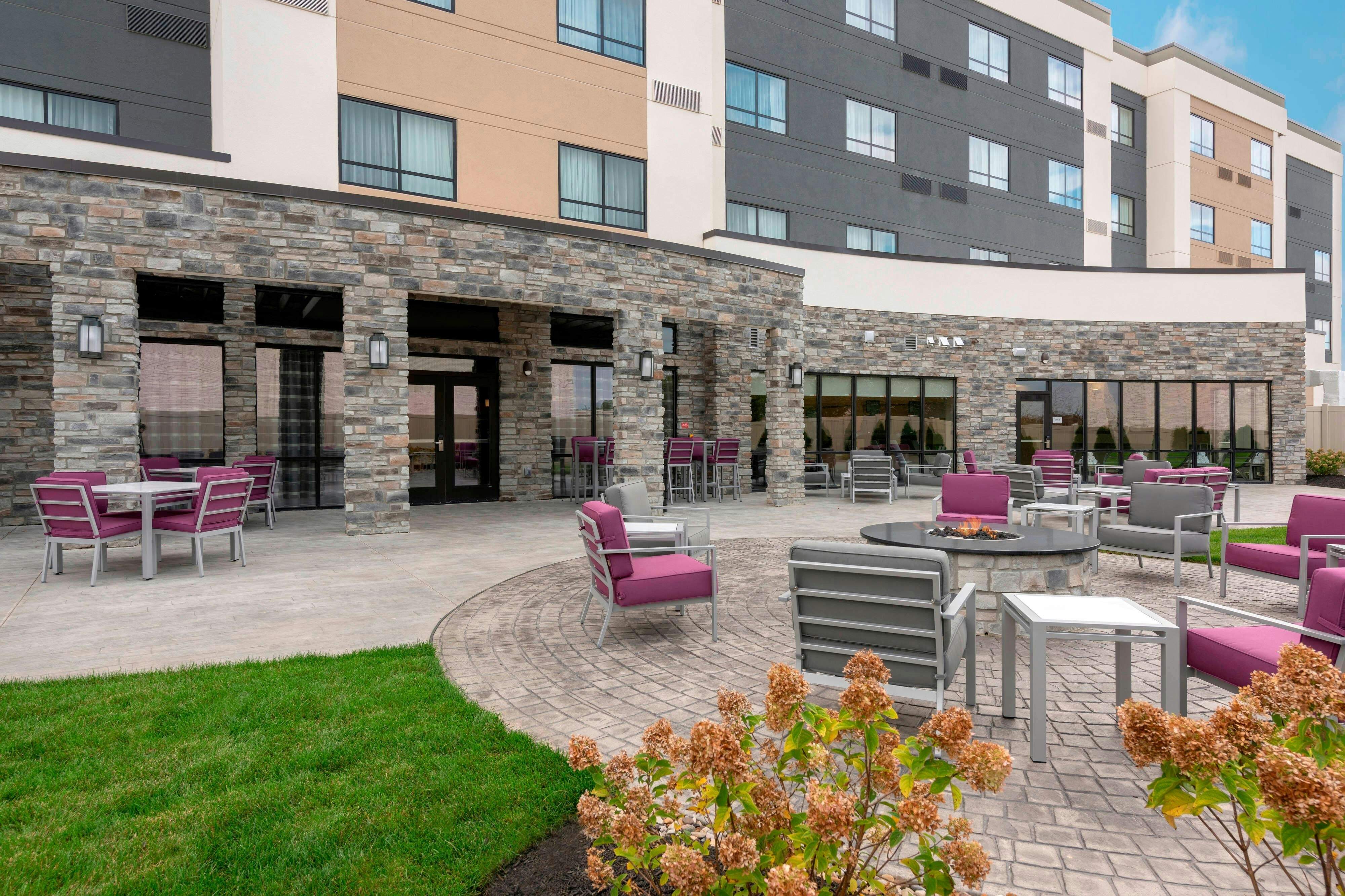 Courtyard by Marriott Cleveland Elyria 16/18
