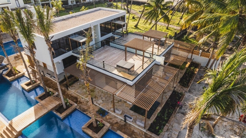TOA Hotel & Spa 9/58