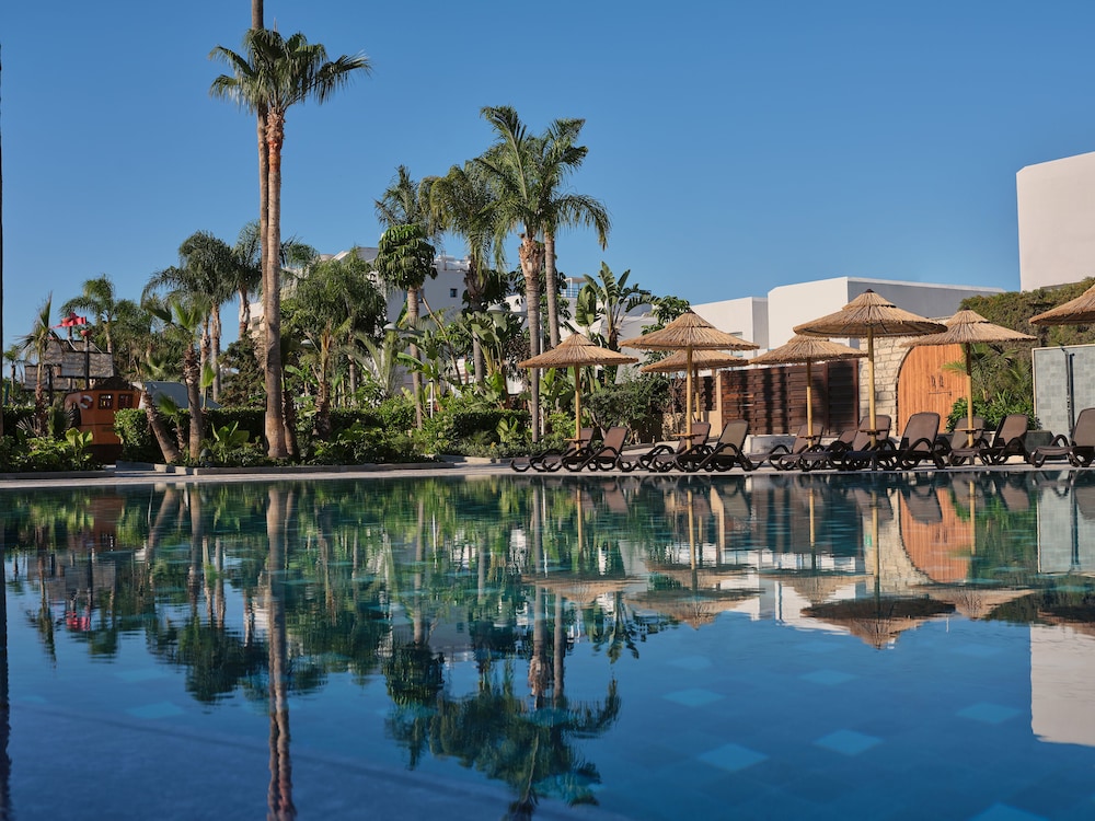 Atlantica Oasis Hotel 43/46