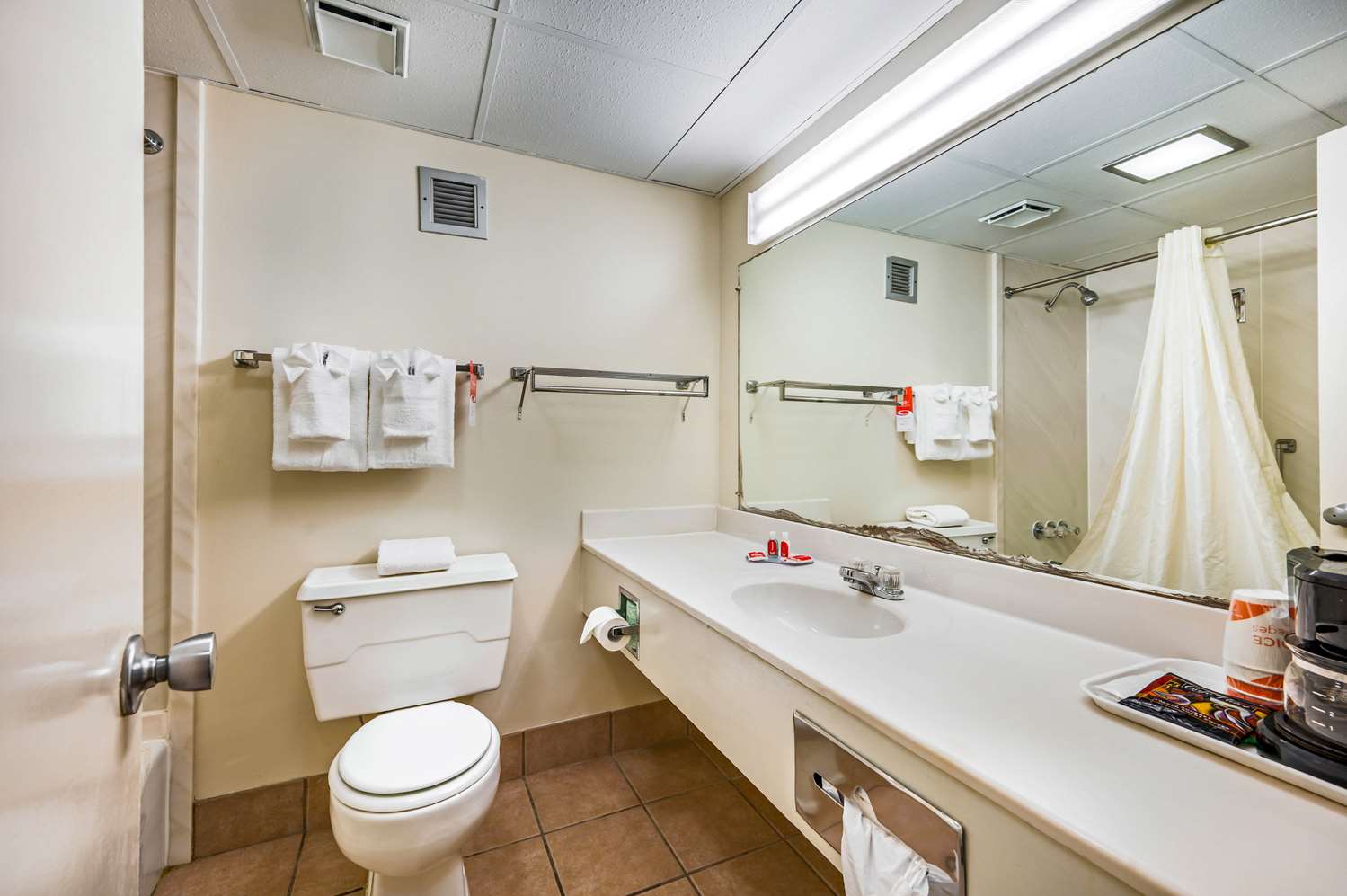 Econo Lodge Corinth 22/22