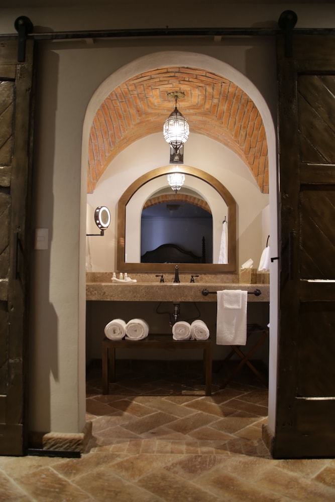 Casa 1810 Hotel Boutique 9/50