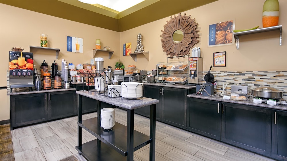Best Western Canoga Park Motor Inn 32/44