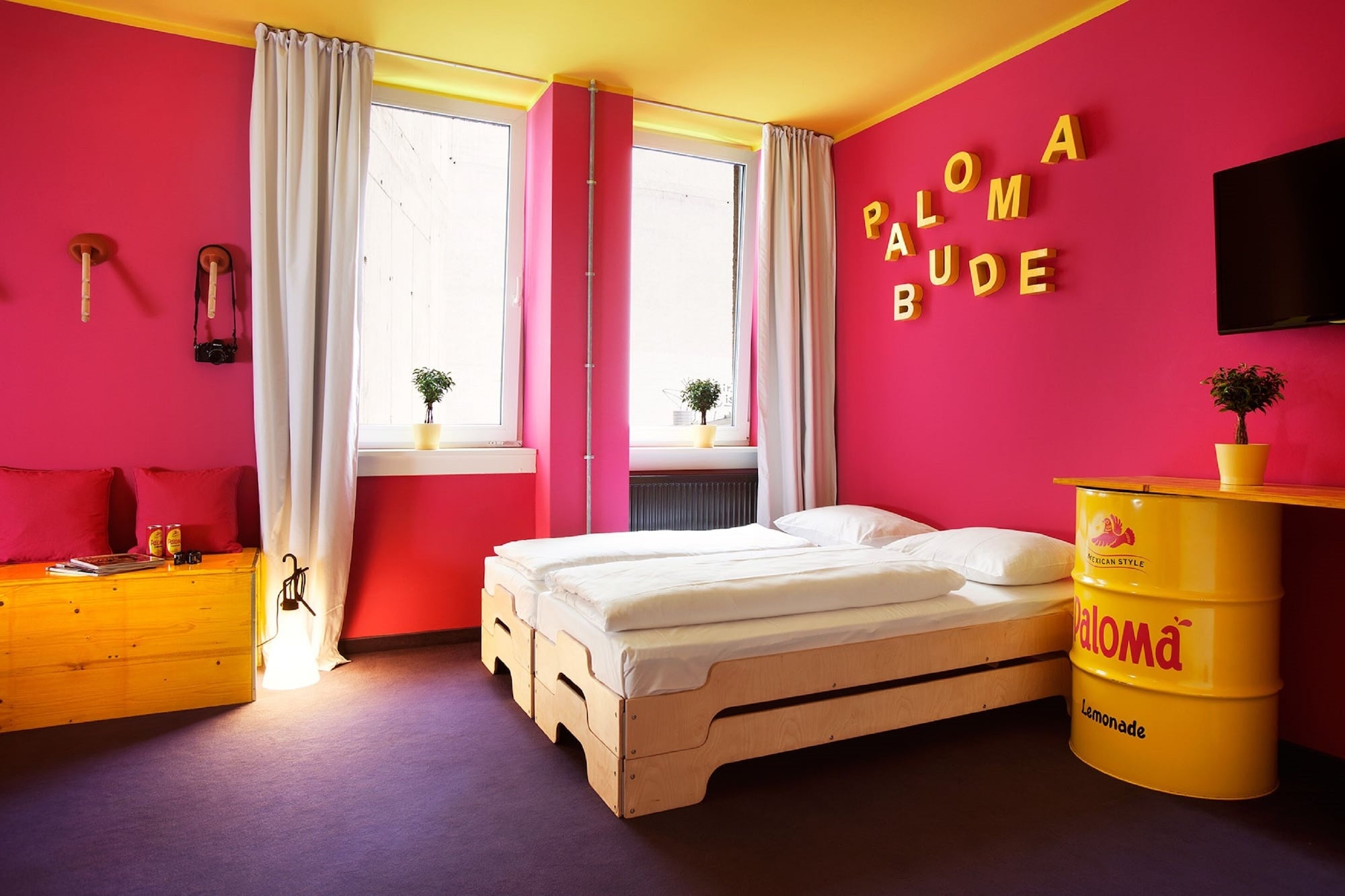 Bure, 1 Double and 4 Single Beds