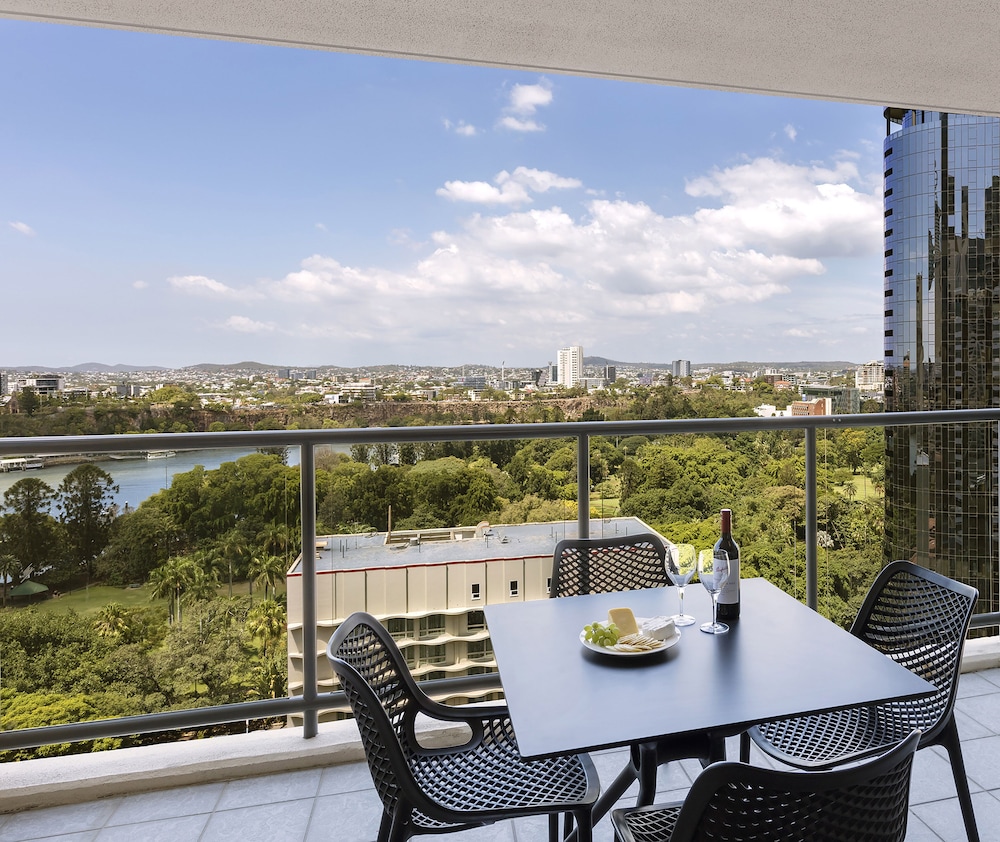 Oaks Brisbane On Margaret Suites 49/64