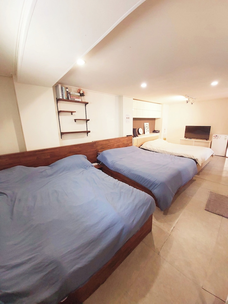 Blueboat Hostel Myeongdong 9/40