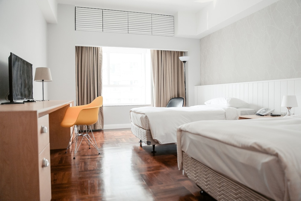 DELUXE, TWIN BEDS