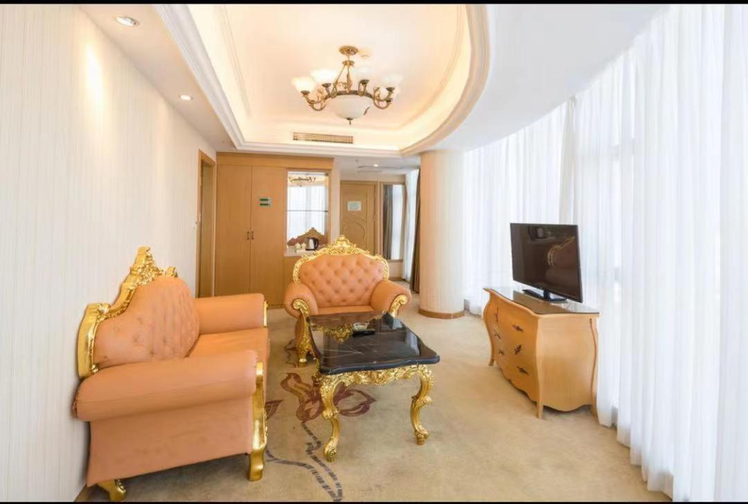 Vienna Hotel (Guangzhou Baiyun Airport Zhongluotan) 25/28