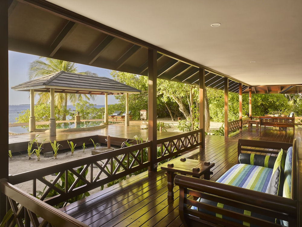 Royal Island Resort and Spa 54/78