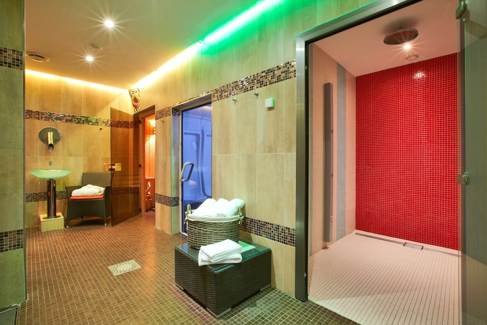 Hotel Kyriad Design Enzo Thionville 56/56