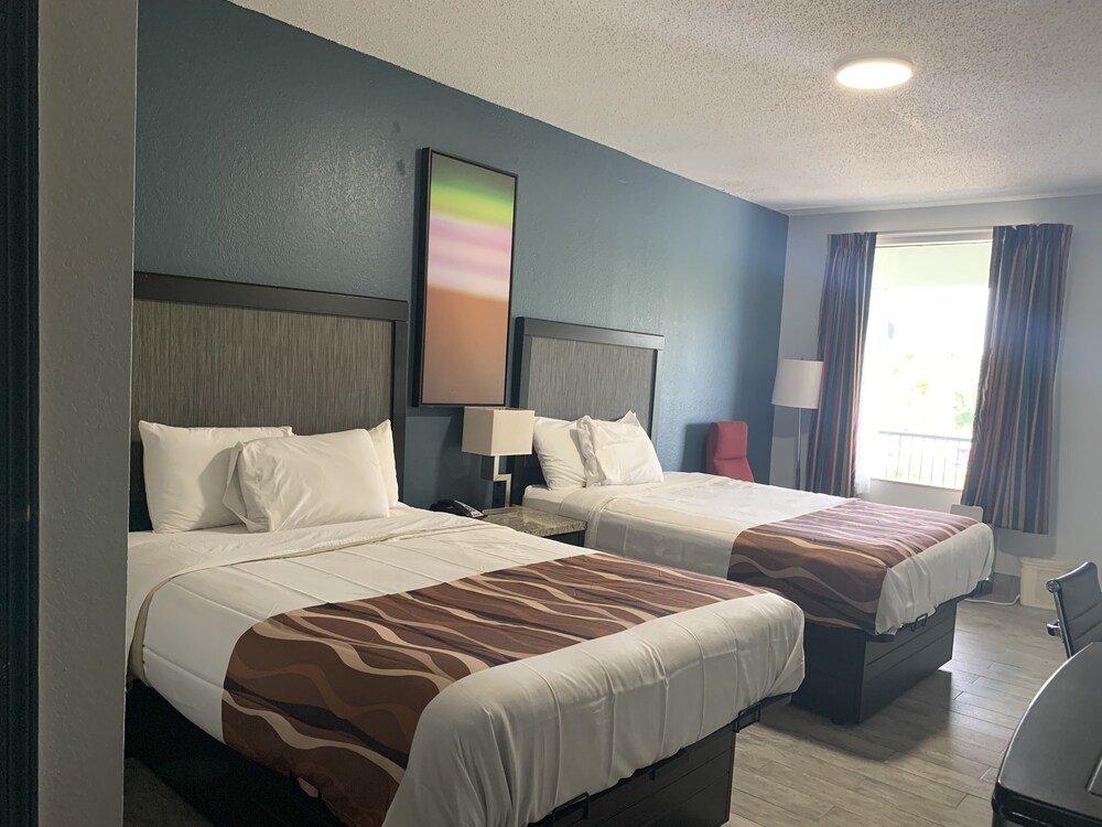Best Western Magnolia 9/50