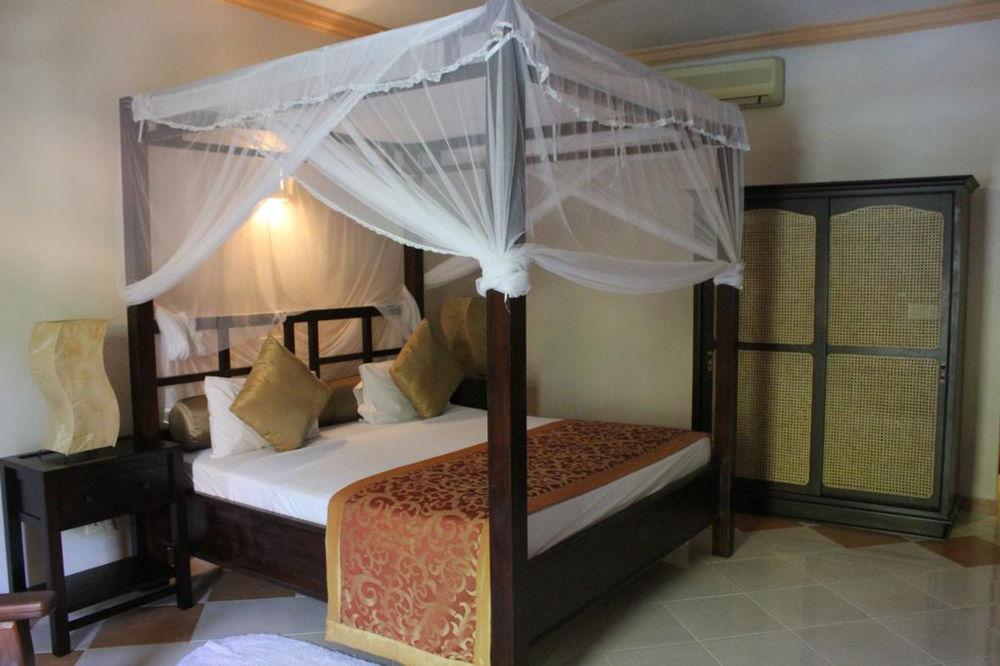 Hotel Bentota Village 7/24