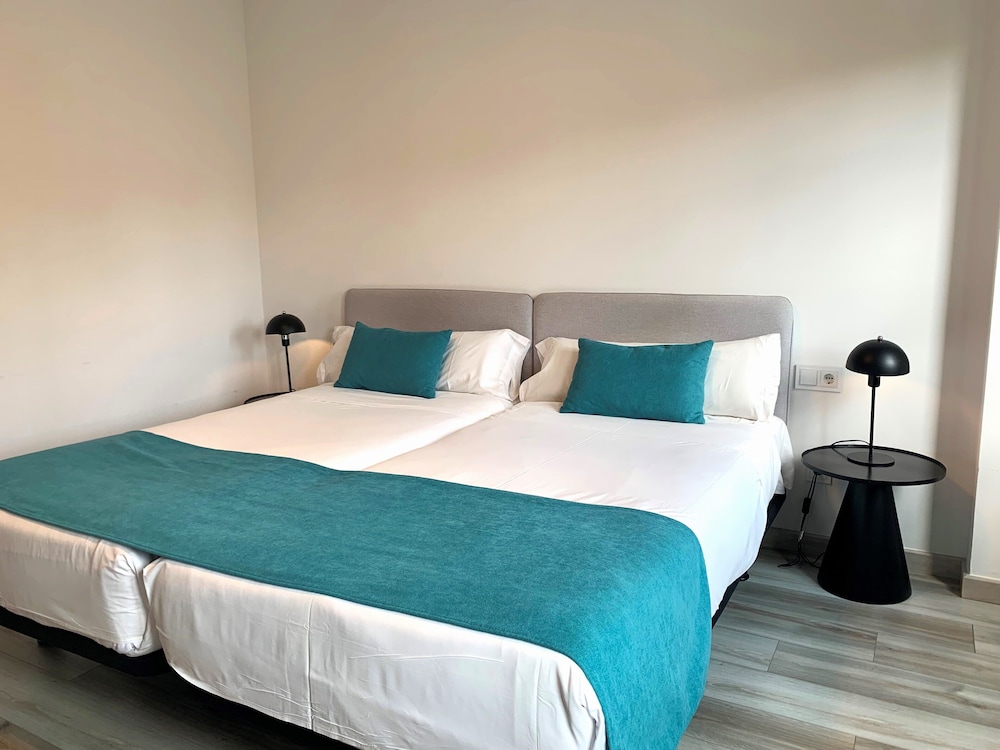 Pombal Rooms Santiago 12/50