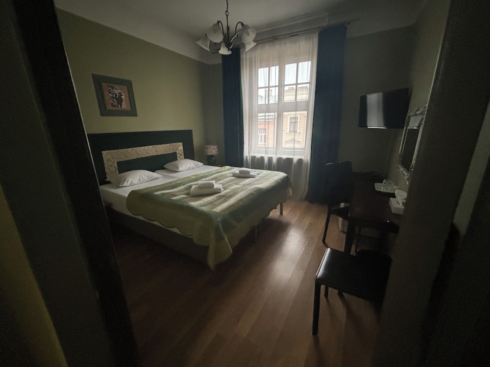 Viktorija Hotel 19/50