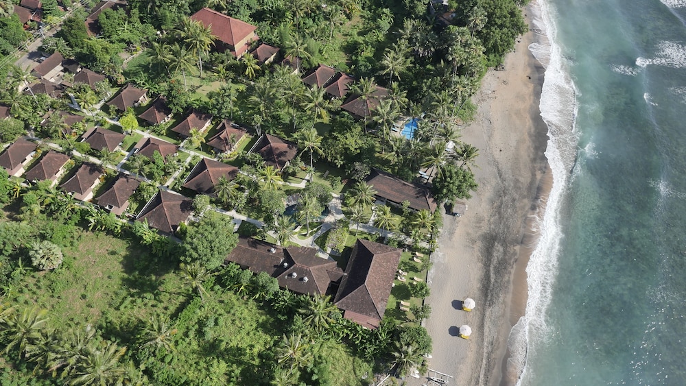 Hidden Paradise Cottages 47/49