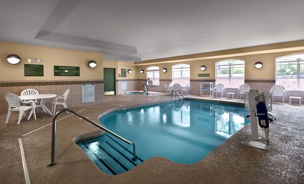 Comfort Inn & Suites Concord (Kannapolis) 19/51