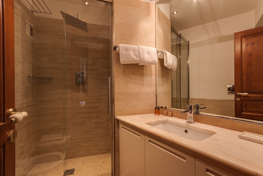 Rome Accommodation - Coronari 45/50