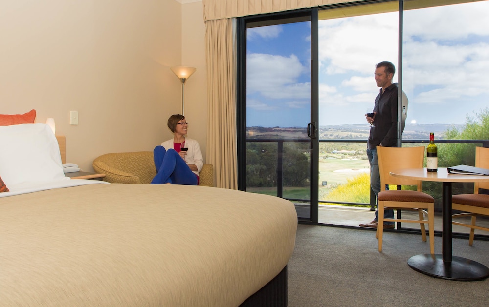 Discovery Resorts - McCracken Country Club 28/44
