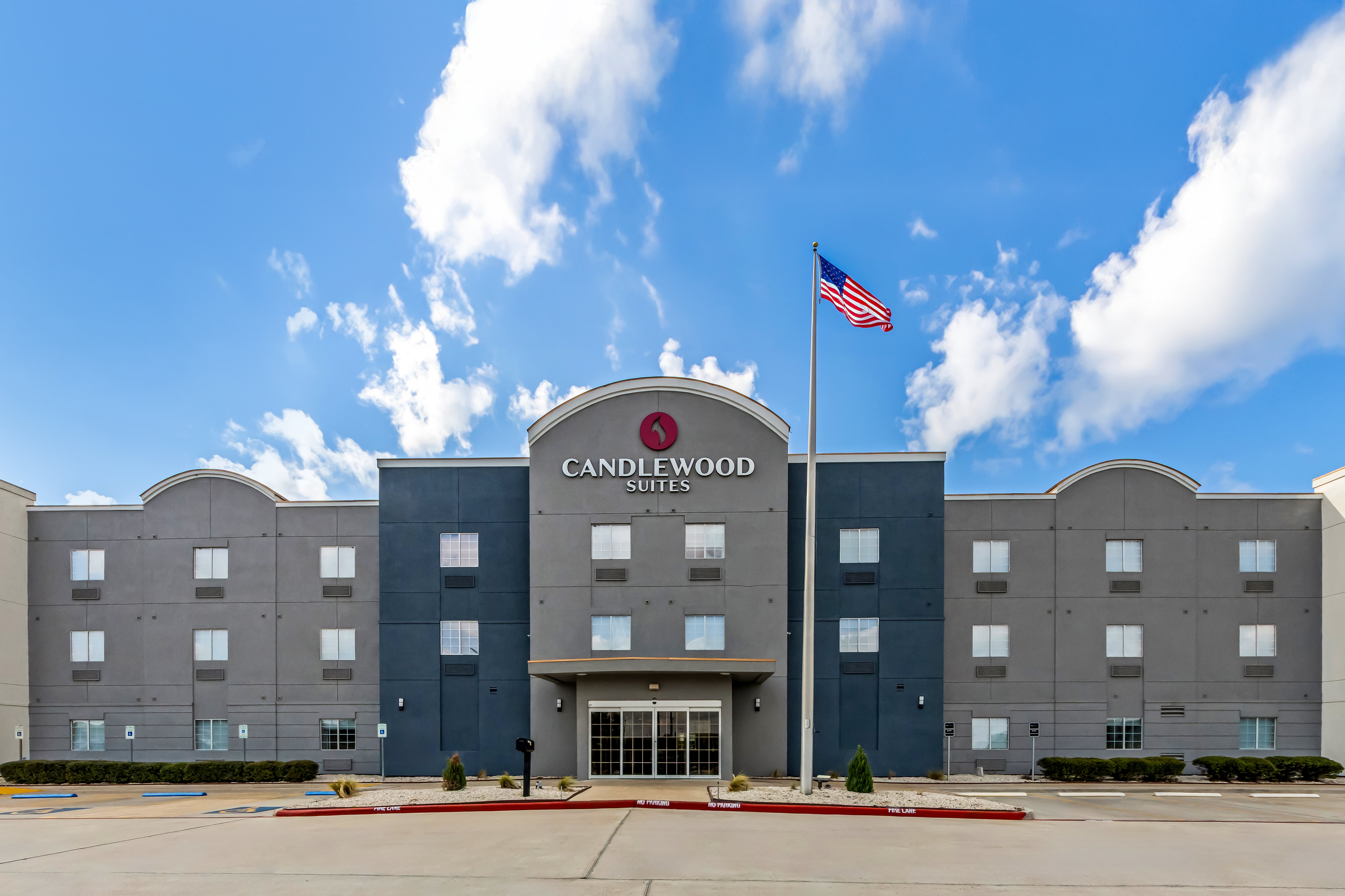 Candlewood Suites Victoria 56/66